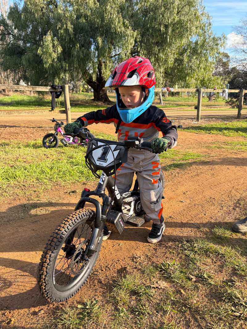 FXB03-16 Ready to ride
